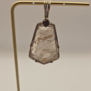 Quartz Pendant With Sterling Silver Setting